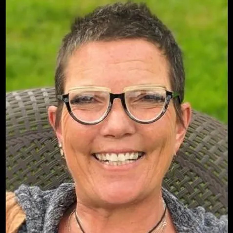 Lisa Mugford